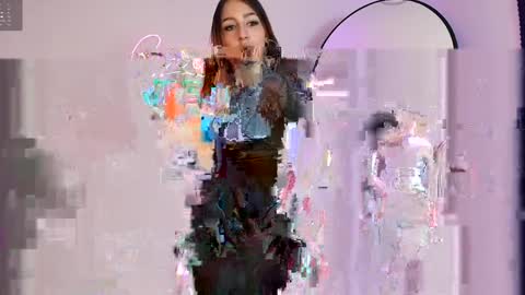 Snapshot of _violeta_owo_ chatting on 03/30/26, 08:43 Evelyn online show from 03/30/26, 08:43