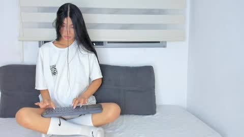 Snapshot of _violetadulce chatting on 01/11/25, 10:51 Violeta online show from 01/11/25, 10:51