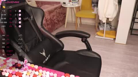 Alis online show from 03/26/26, 08:42