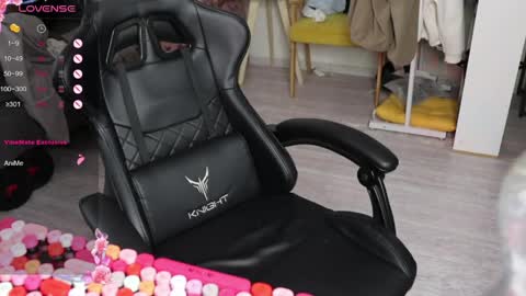 Alis online show from 04/08/26, 08:14