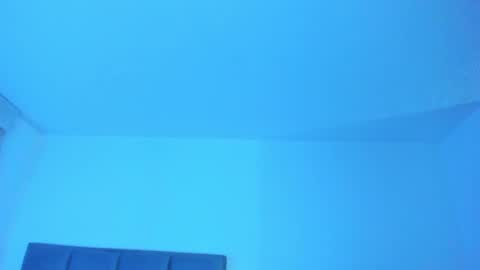 Snapshot of _viviana chatting on 12/17/24, 10:43 INSTAGRAM pinzon viviana online show from 12/17/24, 10:43