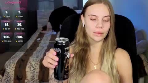 Vera online show from 09/26/25, 08:18