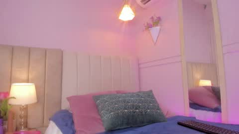 _wendy_x online show from 09/26/25, 11:47