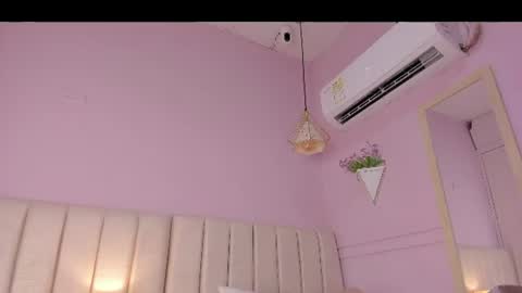 Snapshot of _wendy_x chatting on 07/15/26, 11:48 _wendy_x online show from 07/15/26, 11:48
