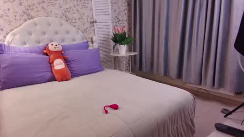 Wendy online show from 10/10/25, 01:37