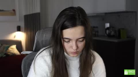 Kristina online show from 10/11/25, 12:04