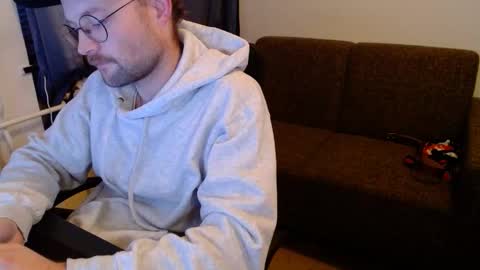 Snapshot of _whoisthatguy_ chatting on 11/23/25, 03:23 _whoisthatguy_ online show from 11/23/25, 03:23