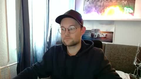 _whoisthatguy_ online show from 05/18/26, 03:07