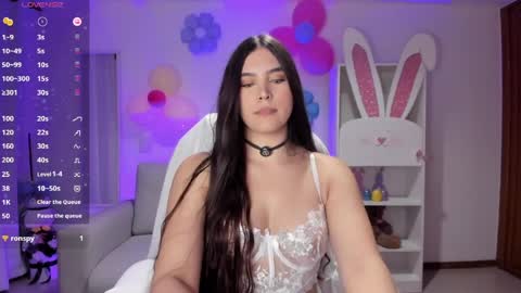 Luisa  online show from 04/15/26, 04:52