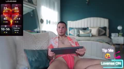 Snapshot of _xsebxx chatting on 11/15/25, 06:37 Sebastian online show from 11/15/25, 06:37