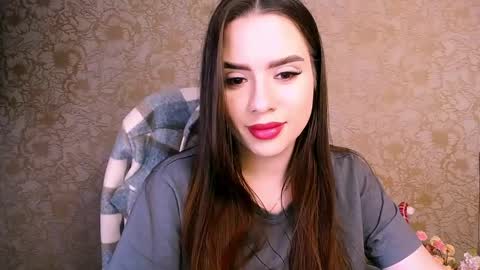 Snapshot of _your_fantasy_girl chatting on 04/18/26, 09:24 Alisa online show from 04/18/26, 09:24