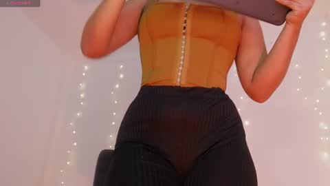 Snapshot of _your_little_nut chatting on 06/22/26, 01:30 Macca and Ana online show from 06/22/26, 01:30