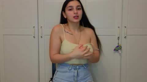 Niki online show from 11/19/25, 10:21