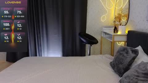 Jasmine online show from 02/12/25, 08:16