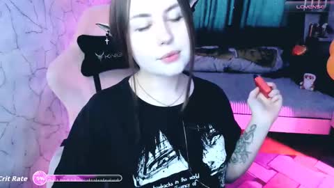 Mia online show from 11/27/25, 02:13