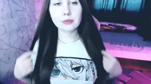 Mia online show from 12/03/25, 04:53