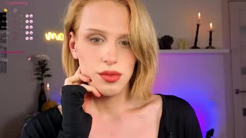 LITTLE FOX online show from 11/29/25, 03:59