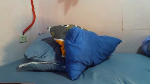 Snapshot of _yourmyonlyb_22 chatting on 01/18/25, 05:20 cherry online show from 01/18/25, 05:20