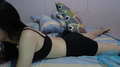 Snapshot of _yourmyonlyb_22 chatting on 10/01/25, 10:49 cherry online show from 10/01/25, 10:49