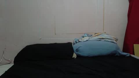 Snapshot of _yourmyonlyb_22 chatting on 11/23/25, 10:53 cherry online show from 11/23/25, 10:53