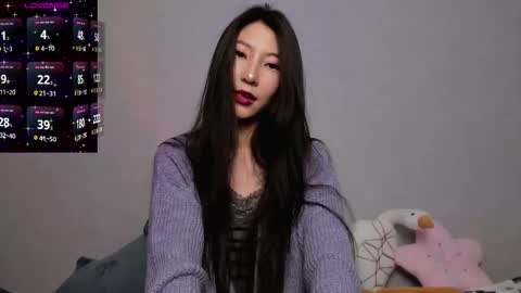 Snapshot of _yuriko chatting on 02/07/26, 10:35 Mia online show from 02/07/26, 10:35