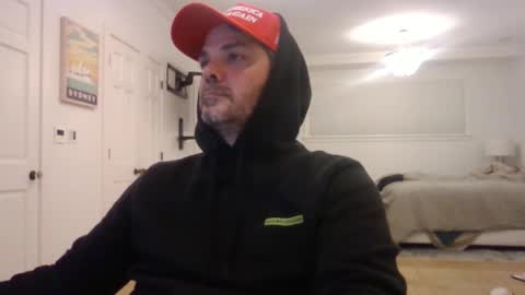 Snapshot of _zeus____ chatting on 01/11/25, 03:23 Zeus online show from 01/11/25, 03:23