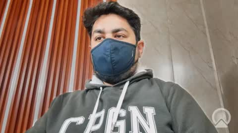 Sleepy owl online show from 11/27/25, 09:55