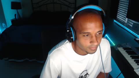 Snapshot of a4orce chatting on 10/05/25, 11:02 a4orce online show from 10/05/25, 11:02
