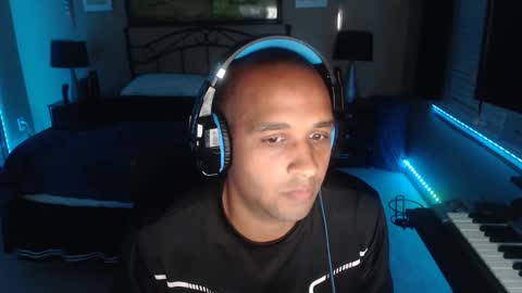 Snapshot of a4orce chatting on 11/11/25, 02:22 a4orce online show from 11/11/25, 02:22