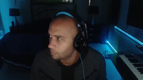 Snapshot of a4orce chatting on 12/03/25, 01:02 a4orce online show from 12/03/25, 01:02