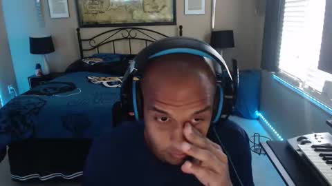 Snapshot of a4orce chatting on 04/12/26, 10:37 a4orce online show from 04/12/26, 10:37