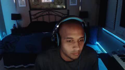 Snapshot of a4orce chatting on 04/16/26, 02:01 a4orce online show from 04/16/26, 02:01