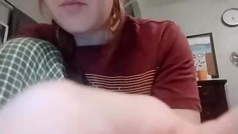 Snapshot of a6909 chatting on 12/15/25, 12:26 Bree Anna online show from 12/15/25, 12:26