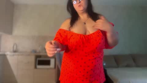 Snapshot of a__enigma chatting on 10/10/25, 01:48        online show from 10/10/25, 01:48