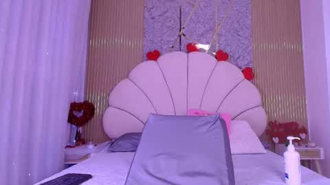 Aisha online show from 02/09/26, 11:58