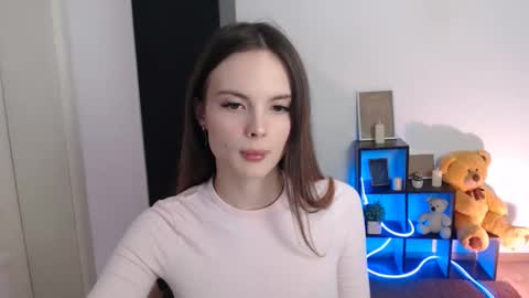 a_ariella_ online show from 10/30/25, 01:34