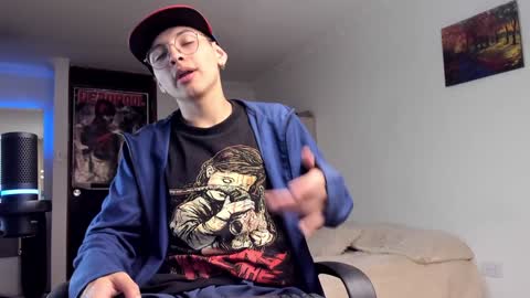 Snapshot of a_lejandro_08 chatting on 12/09/24, 10:52 alejo online show from 12/09/24, 10:52