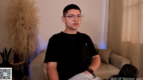 Snapshot of a_lejandro_0_8 chatting on 04/07/26, 02:39 a_lejandro_0_8 online show from 04/07/26, 02:39