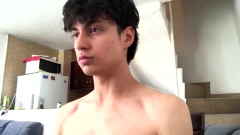 Snapshot of a_littlee_bear chatting on 12/15/25, 03:38 a littlee bear online show from 12/15/25, 03:38