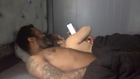 Snapshot of a_rizzy85 chatting on 04/26/26, 05:05 a_rizzy85 online show from 04/26/26, 05:05