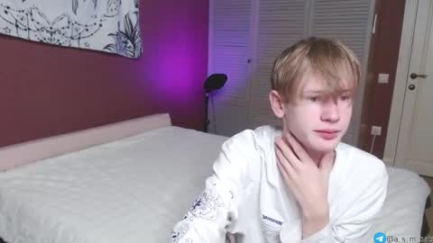 Kris Michael online show from 09/12/25, 04:07