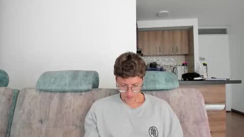 Snapshot of a_sexy_couple__ chatting on 02/01/25, 06:19 A Sexy Couple online show from 02/01/25, 06:19