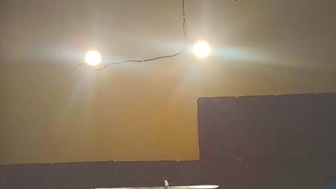 Snapshot of a_shade_of_grey_ chatting on 04/28/26, 04:39 Kyle online show from 04/28/26, 04:39