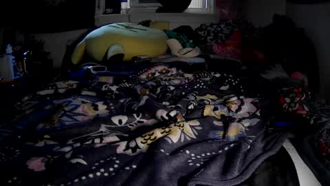 Chris online show from 10/12/25, 03:11