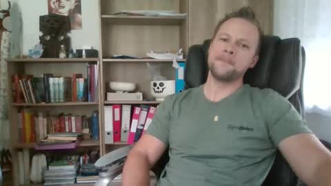 Snapshot of aaaandzzz chatting on 05/09/26, 07:24 Long distance cumshot online show from 05/09/26, 07:24