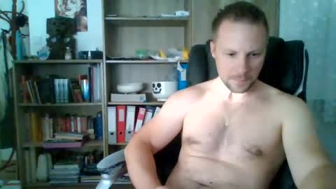 Snapshot of aaaandzzz chatting on 06/20/26, 05:49 Long distance cumshot online show from 06/20/26, 05:49