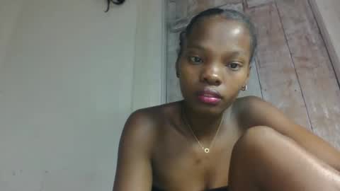 Snapshot of aadienne chatting on 05/05/26, 08:44 aadienne online show from 05/05/26, 08:44
