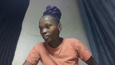 Snapshot of aadienne chatting on 05/10/26, 09:25 aadienne online show from 05/10/26, 09:25