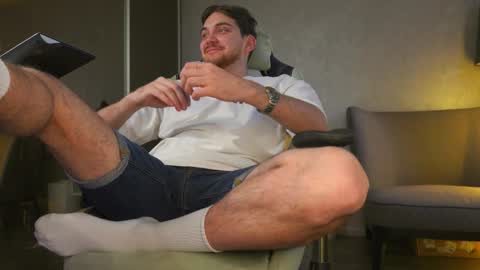 Snapshot of aalexxxxxx chatting on 12/14/25, 08:09 Alex online show from 12/14/25, 08:09