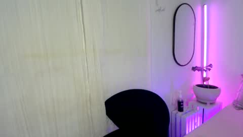 Aaliyahlayla online show from 01/28/25, 04:08